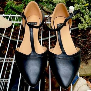 T strap flats size 8 women’s